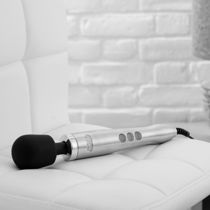 Mbn0162 Doxy Cast Massager Brushed Aluminium2 Modified